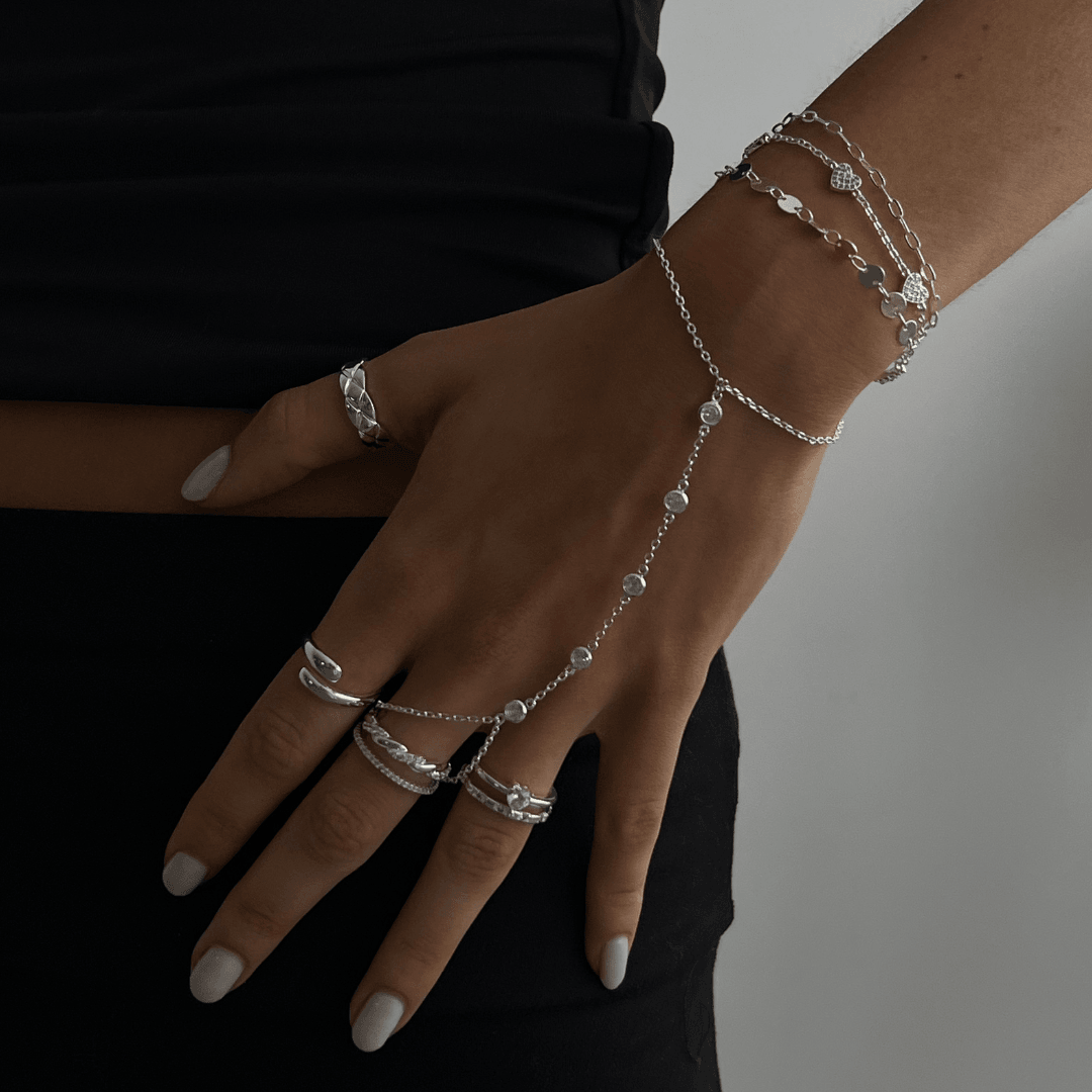 Viral Hand Chains: Anti Tarnish Waterproof